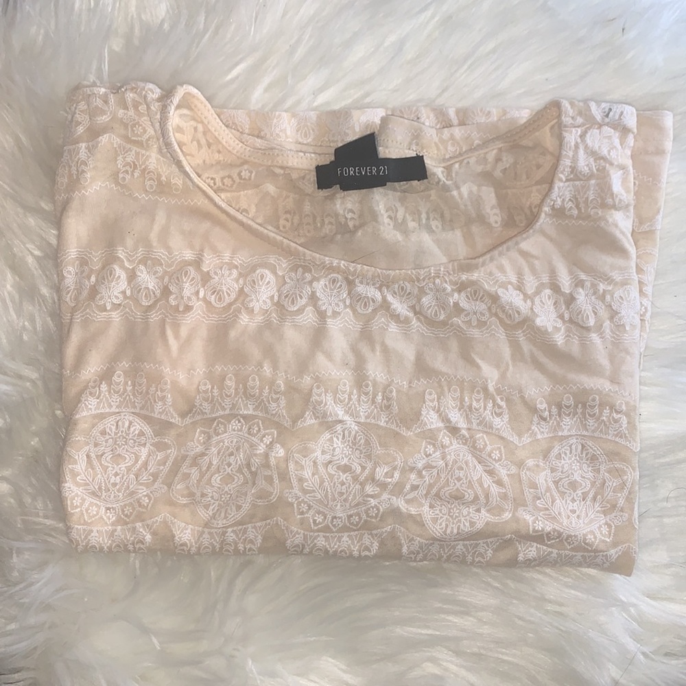 Cream Pattern print crop tee